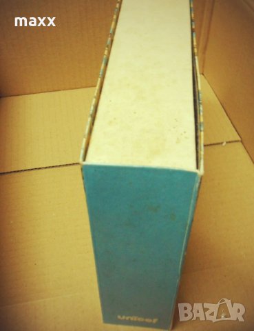 Стара кутия Уницеф , снимка 2 - Други ценни предмети - 28410605