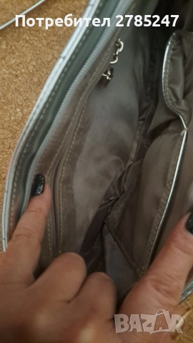 Дамска сребърна чанта, снимка 5 - Чанти - 53483590