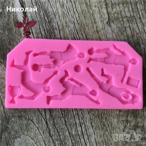 Силиконов молд 5 футболиста с топка и купа декорация на торта фондан футбол , топки футболисти, снимка 2 - Форми - 43241570