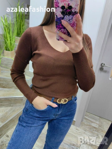 Кафяв дамски пуловер