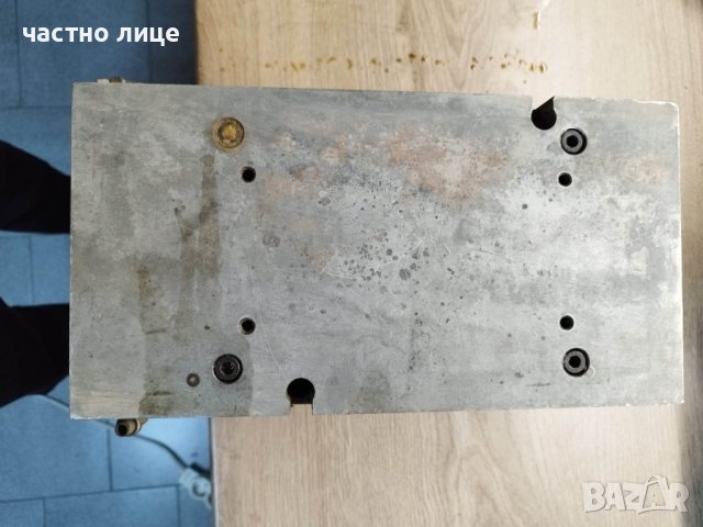 Матрица за бутилка 1л, снимка 4 - Други машини и части - 40790407