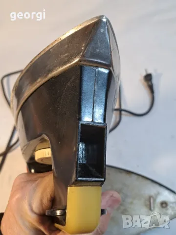 Стара руска бакелитова ютия 20/3, снимка 4 - Антикварни и старинни предмети - 49147884