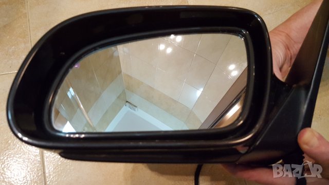 Огледало Ауди А8 4ЕD3, снимка 1 - Аксесоари и консумативи - 33202409
