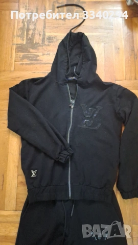Детско-юношески екип Louis Vuitton, размер XL, снимка 3 - Детски комплекти - 53397466
