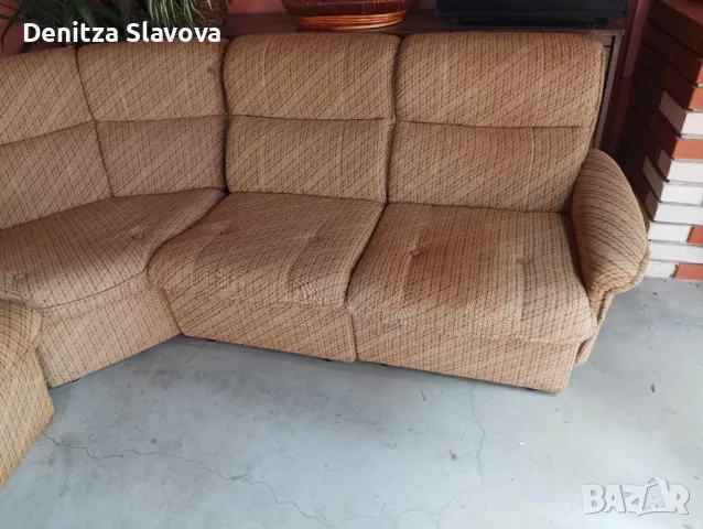 Продавам ъглов диван бежов на цвят., снимка 3 - Дивани и мека мебел - 47284239