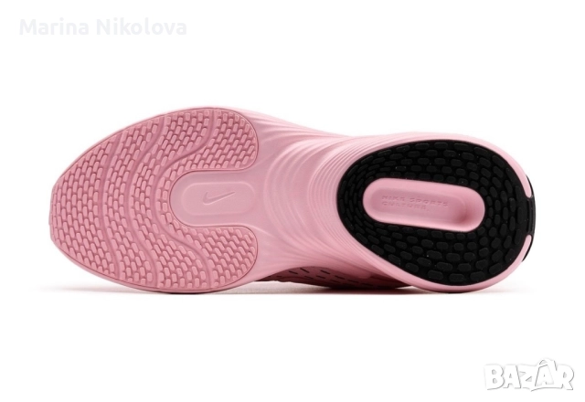 Оригинални Nike, снимка 4 - Маратонки - 52422373