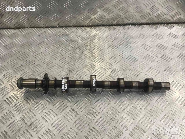 Разпределителен вал VW Touareg,4.2i,2005г.(ляв)