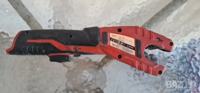 Акломаторна резачка за тръби Milwaukee C12 PC, снимка 2 - Други инструменти - 50145563