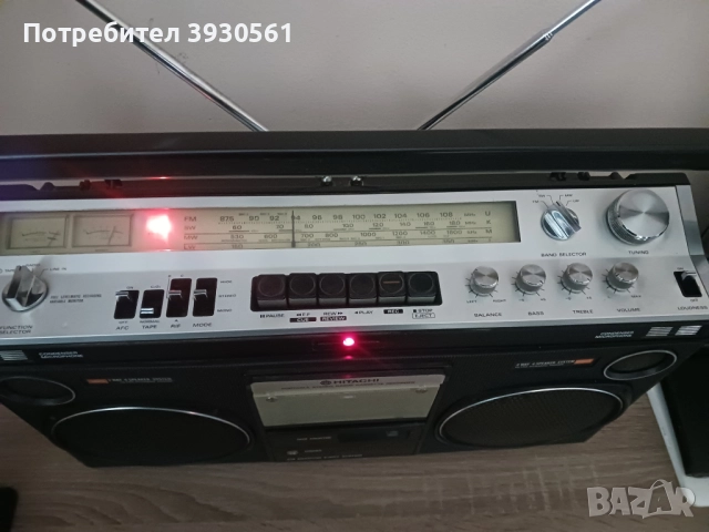 Радиокасетофон Hitachi TRK 8080E, снимка 2 - Радиокасетофони, транзистори - 52874616
