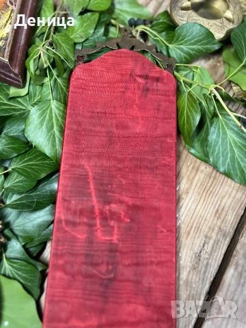 Декоративна стенна закачалка за ключове, облечена с червено кадифе.  Може да  окачвате ключове, снимка 6 - Декорация за дома - 53449075