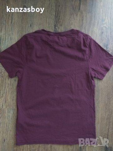 Levi's Burgundy Crew Neck Logo T-Shirt - страхотна мъжка тениска, снимка 10 - Тениски - 33634651