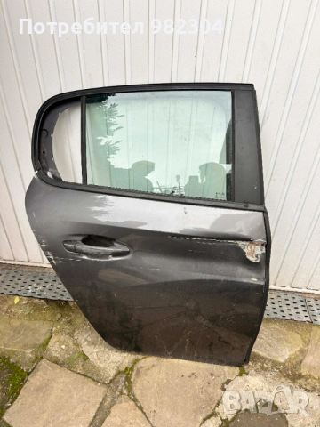 две врати peugeot 208 2021г, снимка 2 - Части - 53582154