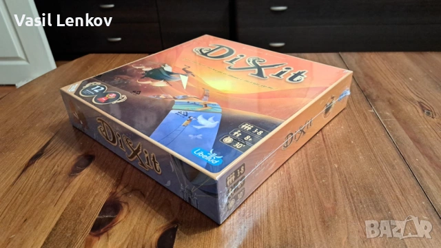 Неразпечатана настолна игра Dixit, снимка 2 - Образователни игри - 53013525