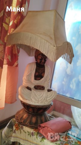 Голяма нощна лампа Буда