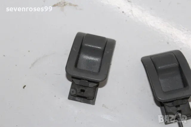 Палчета врата 2 броя Renault Laguna 1 1.8i 1997 Рено Лагуна 1 хечбек, снимка 2 - Части - 48508127