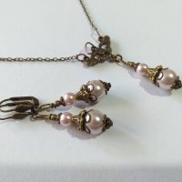 Красив бронзов Викториански Перлен комплект с розови кристални перли , снимка 10 - Бижутерийни комплекти - 40710038