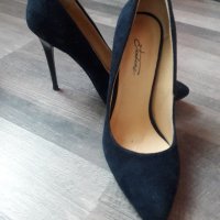 обувки, снимка 1 - Дамски обувки на ток - 28583633