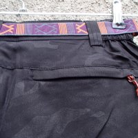 Продавам нов лек летен бързосъхнещ разтеглив мъжки/дамски панталон Fjall Raven черен камуфлаж, снимка 7 - Панталони - 28192593