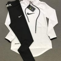 Дамски комплекти Nike, снимка 3 - Спортни екипи - 37277956