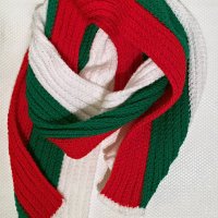 Български патриотичен шал ръчно плетен, снимка 1 - Шалове - 35121305