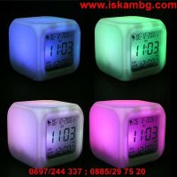 Антистрес LED часовник кубче - 7 цвята, снимка 14 - Други стоки за дома - 28508384