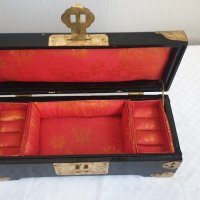 Стара китайска кутия за бижута от черно дърво и седеф, снимка 9 - Антикварни и старинни предмети - 43452723
