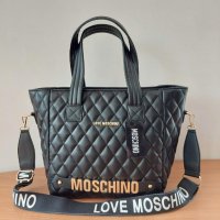 Черна чанта Moschino , снимка 3 - Чанти - 30996292