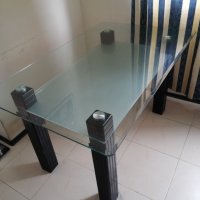 продавам голяма стъклена маса, снимка 1 - Маси - 43400589