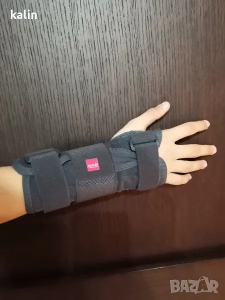 Продавам ортеза за китка, снимка 1