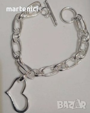 Нова, масивна сребърна гривна със ❤️ сърце.Поставена е в подаръчна кутия., снимка 1