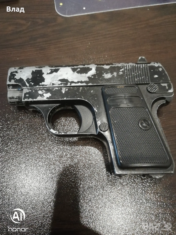 Пистолет еърсофт , снимка 1