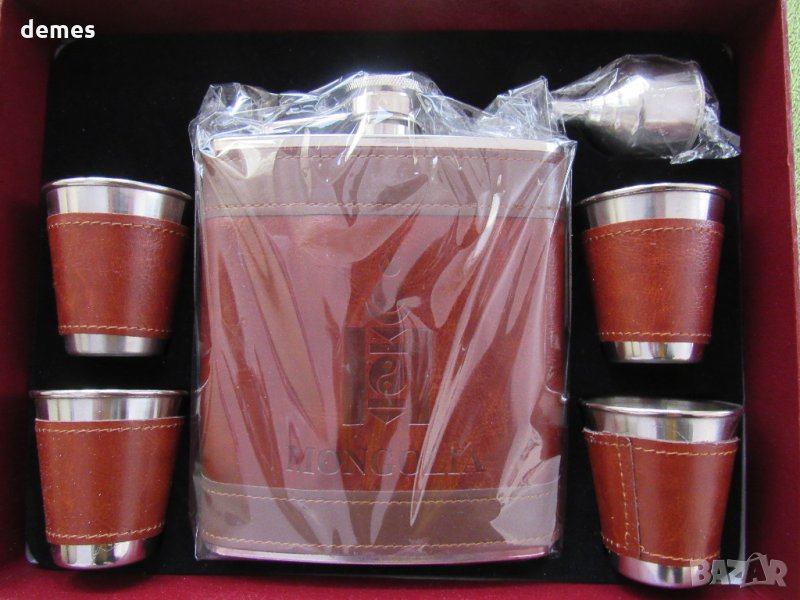 Сет от 4 метални шота и метална фласка от Монголия, снимка 1