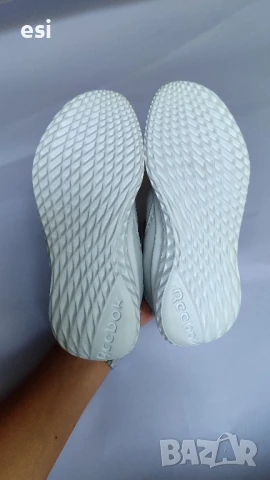 Маратонки , снимка 4 - Детски обувки - 51030699