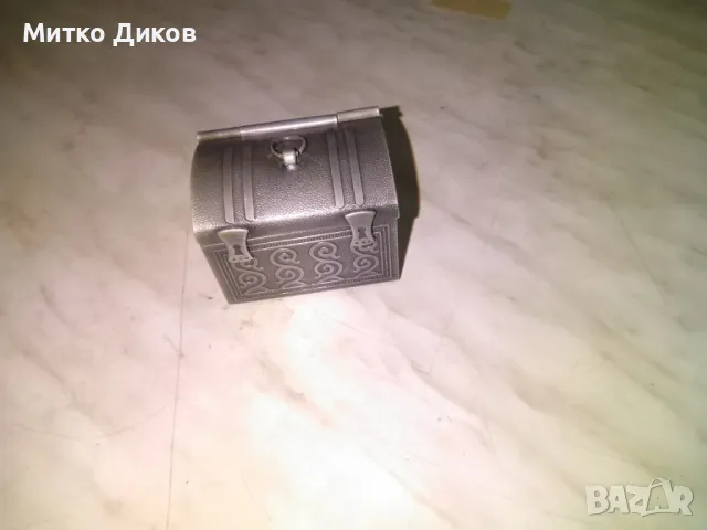 Метална кутия за бижута винтидж СССР 65х50х43 нова неизползвана