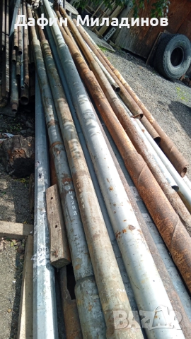 Метални стълбове