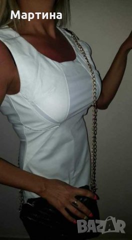 Дамска рокля с кожени мотиви