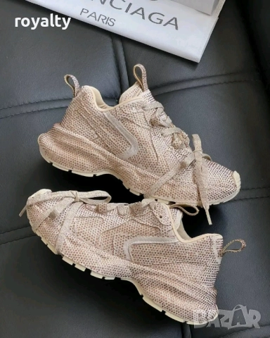 Balenciaga Бежови Дамски Маратонки , снимка 2 - Маратонки - 52898113