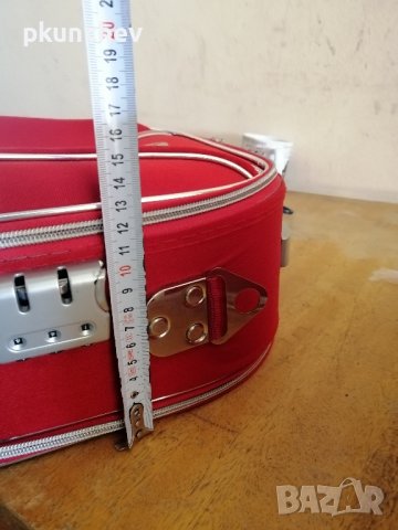 Комплект 2 броя чанти за багаж, аксесоари, козметика, снимка 7 - Куфари - 43460073