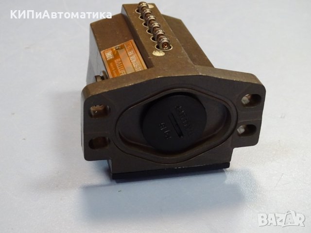 пистов изключвател Balluff BNS 519-B06-R08-46-11 multiple 6-position limit switch, снимка 8 - Резервни части за машини - 37522612