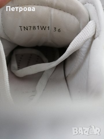 Valentino Garavani маратонки 36 оригинал, снимка 9 - Маратонки - 32477144