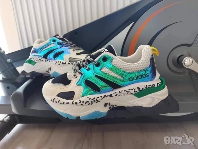 Дамски сникърси 