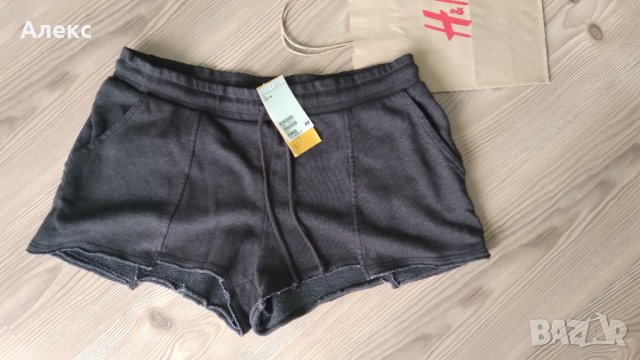 Нови!!! H&M - дамски къси панталони , снимка 1 - Къси панталони и бермуди - 38083252