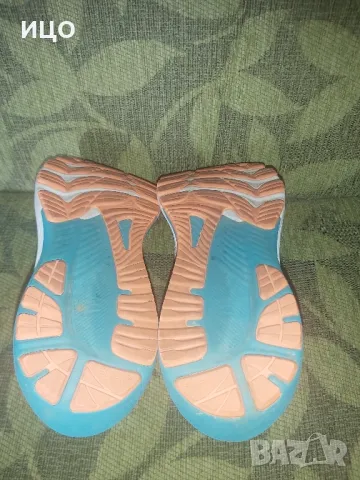 Дамски маратонки Asics GEL-KAYANO 29, снимка 4 - Маратонки - 47393403
