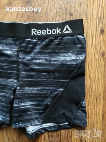 reebok - страхотни дамски панталонки, снимка 2 - Къси панталони и бермуди - 32855645