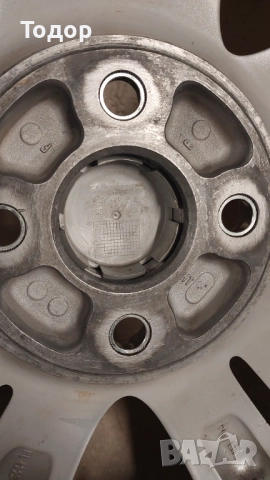 Джанти 16 цола Хонда Джаз 2008-2015 със зимни гуми Континентал, снимка 12 - Гуми и джанти - 52669050