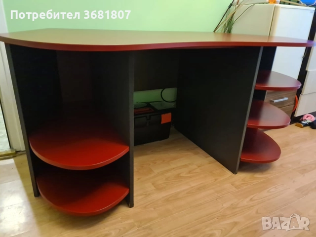 Продавам бюро правено по поръчка, снимка 3 - Бюра - 52470096