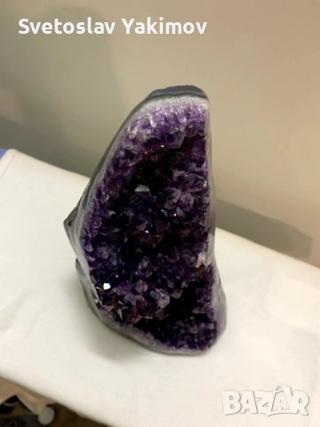 Аметистен Катедрален Кристал /Ествствен/, снимка 5 - Apple iPhone - 51882509