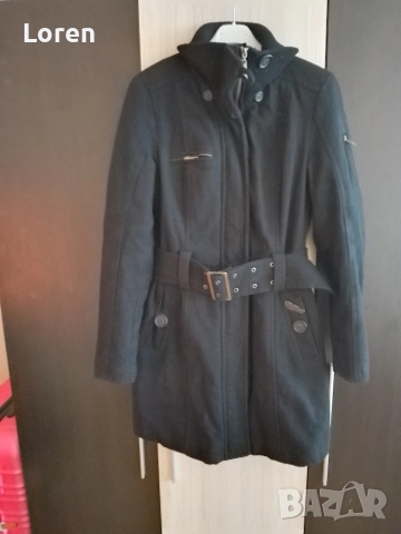 Хубаво черно палто , снимка 2 - Палта, манта - 39578389