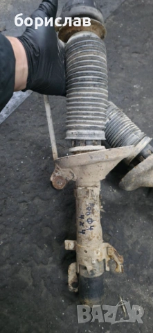 Преден амортисьор за Фолксваген голф 4 , снимка 2 - Части - 53126751