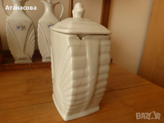 Буркани за подправки български порцелан Сталин Видин 1960 г, снимка 15 - Аксесоари за кухня - 50825955